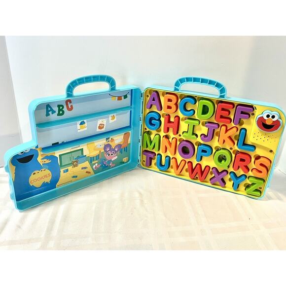 SESAME STREET Elmo’s Learning Letters Bus Activity Board, Just Play 2022 / Works - Picture 2 of 4